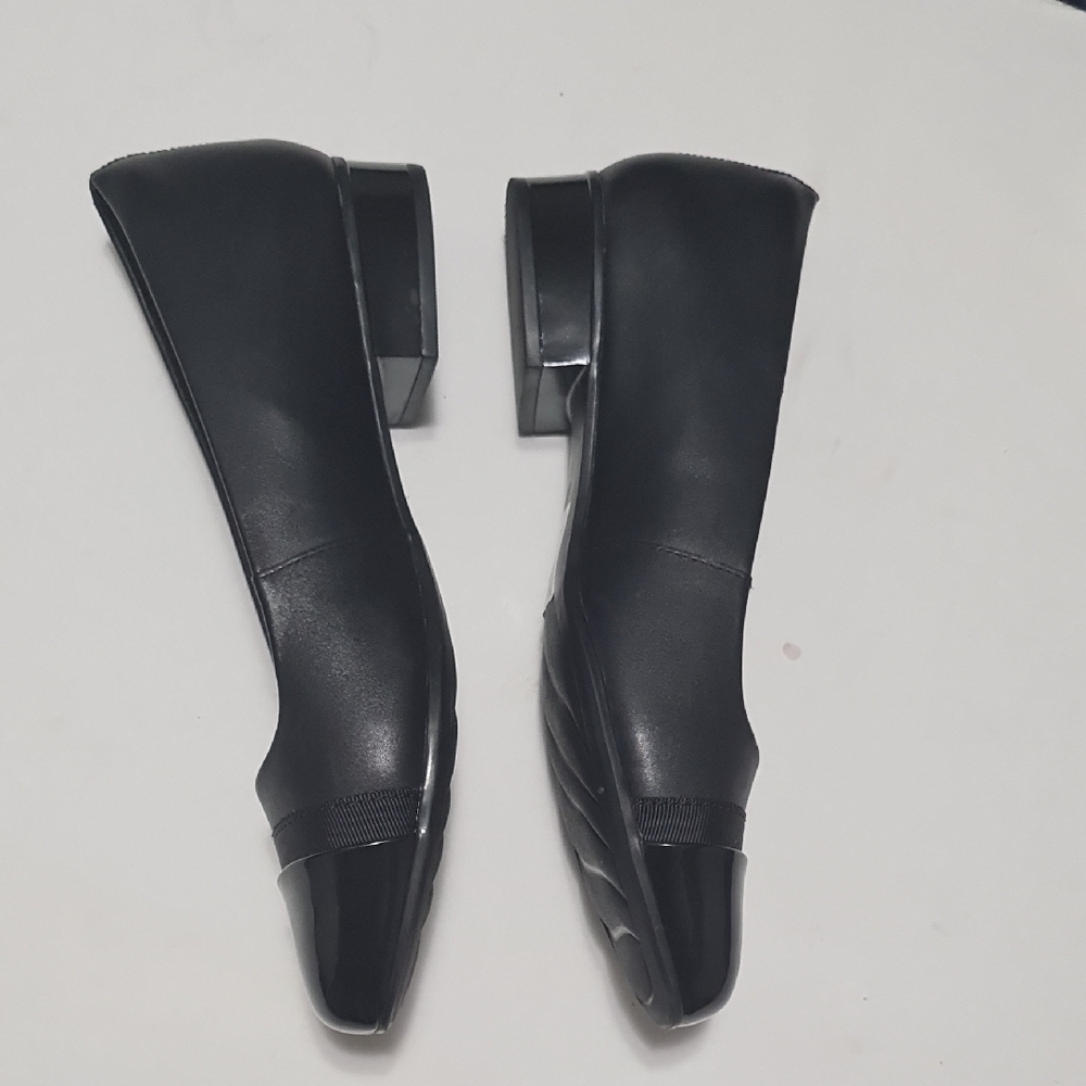 NEW Clarks Black Flats - Picture 3 of 6